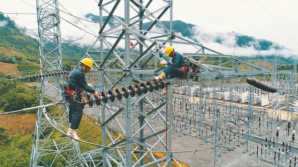 nguồn năng lượng tái tạo hiện đang có tập trung quá mức ở một số địa phương, trong khi điều kiện giải phóng mặt bằng cho các công trình gặp nhiều khó khăn.