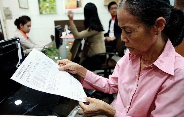 Hiện nay vẫn còn xuất hiện tình trạng nhiều đại lý môi giới bảo hiểm vô tình hoặc “cố ý” lừa dối khách hàng, dẫn đến các thiệt hại mà không thể giải quyết...