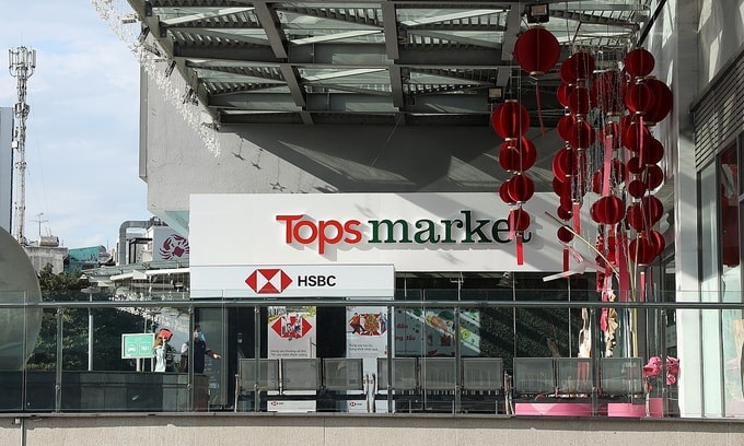 Siêu thị Big C nằm trong các tòa nhà sẽ được chuyển đổi thành tên mới là Tops Market