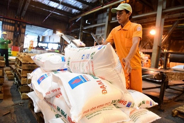 Giá dầu tăng khiến giá khí đầu vào sản xuất phân bón tăng liệu có được bù đắp bởi nhu cầu phục hồi? (ảnh: Sản xuất tại nhà máy Đạm Phú Mỹ)