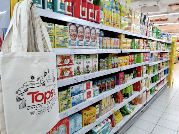  siêu thị Big C Thảo Điền nay là Tops Market, không chỉ thương hiệu thay đổi, không gian mua sắm bên trong cũng được bài trí lại