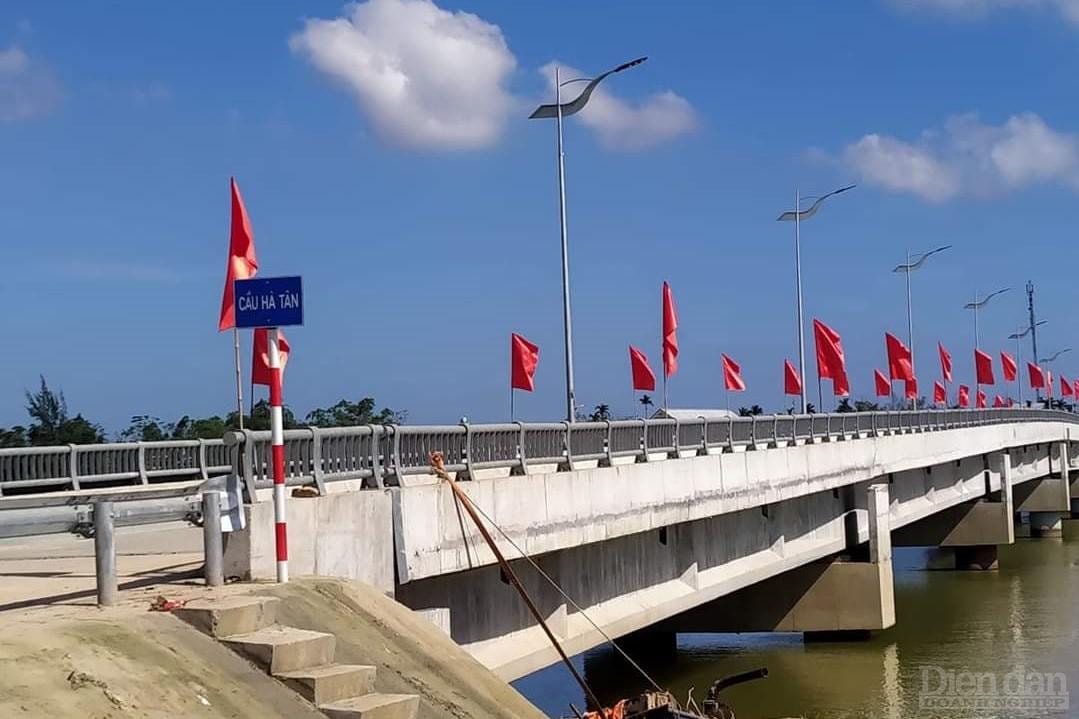 Ngoài dự án KĐT Cồn Tiến, Công ty CP Đạt Phương cũng là đơn vị trúng nhiều gói thầu lớn trên địa bàn tỉnh Quảng Nam.