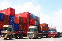 Các hãng tàu cần minh bạch giá thuê container