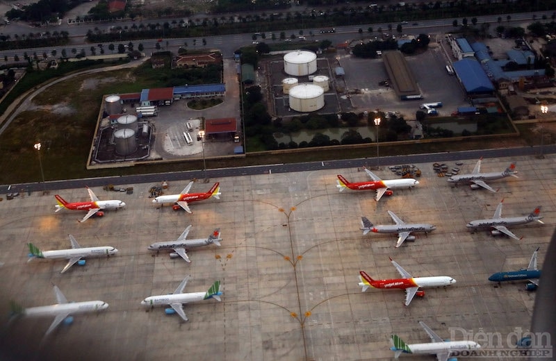 Vietjet đề nghị được vay tín dụng 4.000-5.000 tỷ đồng trong 3 năm (2021-2023) và được hỗ trợ lãi suất khoảng 4% cho khoản này. Bamboo Airways cũng đề nghị được vay dài hạn 5.000 tỷ đồng với lãi suất ưu đãi dưới hình thức tái cấp vốn lãi suất 0% và 5.000 tỷ đồng vay dài hạn khác từ các ngân hàng thương mại với lãi suất được hỗ trợ.