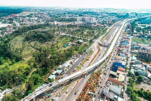 Ôngh Nguyễn Thành Phong - Chủ tịch UBND TP.HCMTP.Thủ Đức có quy mô và tiềm năng lớn, làm thế nào để quy mô kinh tế năm 2025 của TP Thủ Đức phải góp 30% GRDP của cả TP.