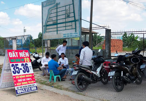 Những dấu hiệu thao túng giá đả đẩy giá đất một số vùng tăng chóng mặt trong thời gian ngắn.