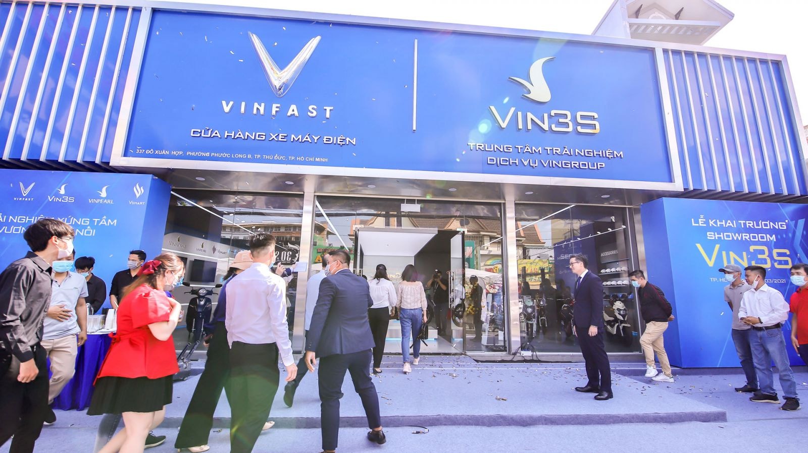 VinFast khai trương đồng loạt 64 showroom kết hợp trung tâm trải nghiệm Vin3S