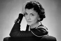 Chuyện chưa kể về người phụ nữ viết nên huyền thoại Coco Chanel