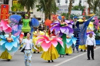 Carnival đường phố mở màn ấn tượng cho Lễ hội Du lịch biển Sầm Sơn 2020