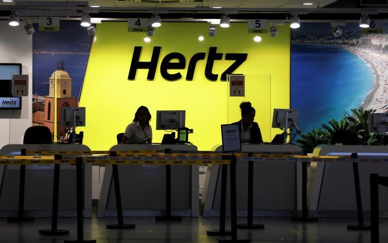 Trụ sở làm việc của công ty cho thuê xe hơi Hertz tại sân bay quốc tế Nice.