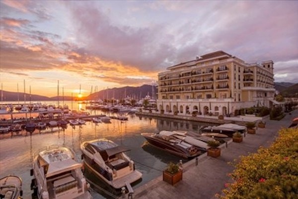 Regent Residences Porto Montenegro thuộc tập đoàn IHG