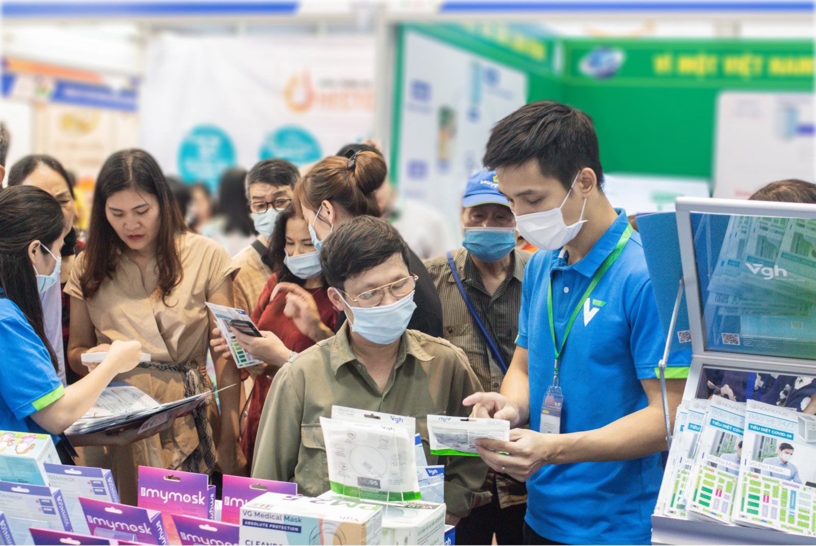 Công ty VGH giới thiệu đến khách tham gia 