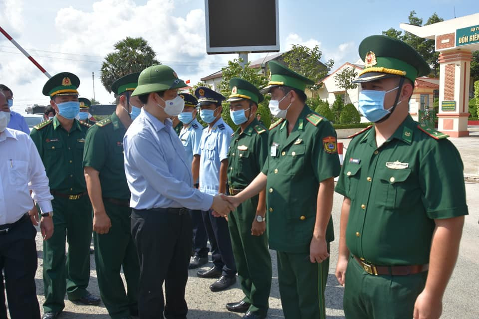 Đoàn công tác đã đánh giá cao những nỗ lực và kết quả trong công tác, nhiệm vụ quản lý, bảo vệ biên giới và phòng chống dịch COVID-19.