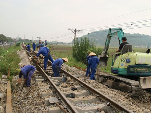  lãnh đạo VNR cho rằng để đảm bảo chạy tàu thông suốt, an toàn, đòi hỏi việc chỉ huy, điều hành kịp thời, đồng bộ và phối hợp chặt chẽ giữa các bộ phận bảo trì, điều hành khai thác