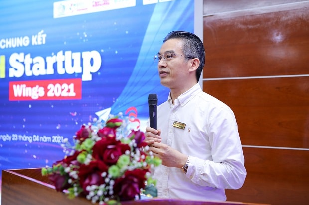 TS. Nguyễn Xuân Hoàng Việt phát biểu khai mạc Chung kết HUTECH Startup Wings 2021