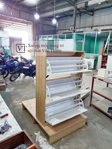 Tủ giày thông minh Văn Thành tiết kiệm diện tích, sản xuất tại xưởng