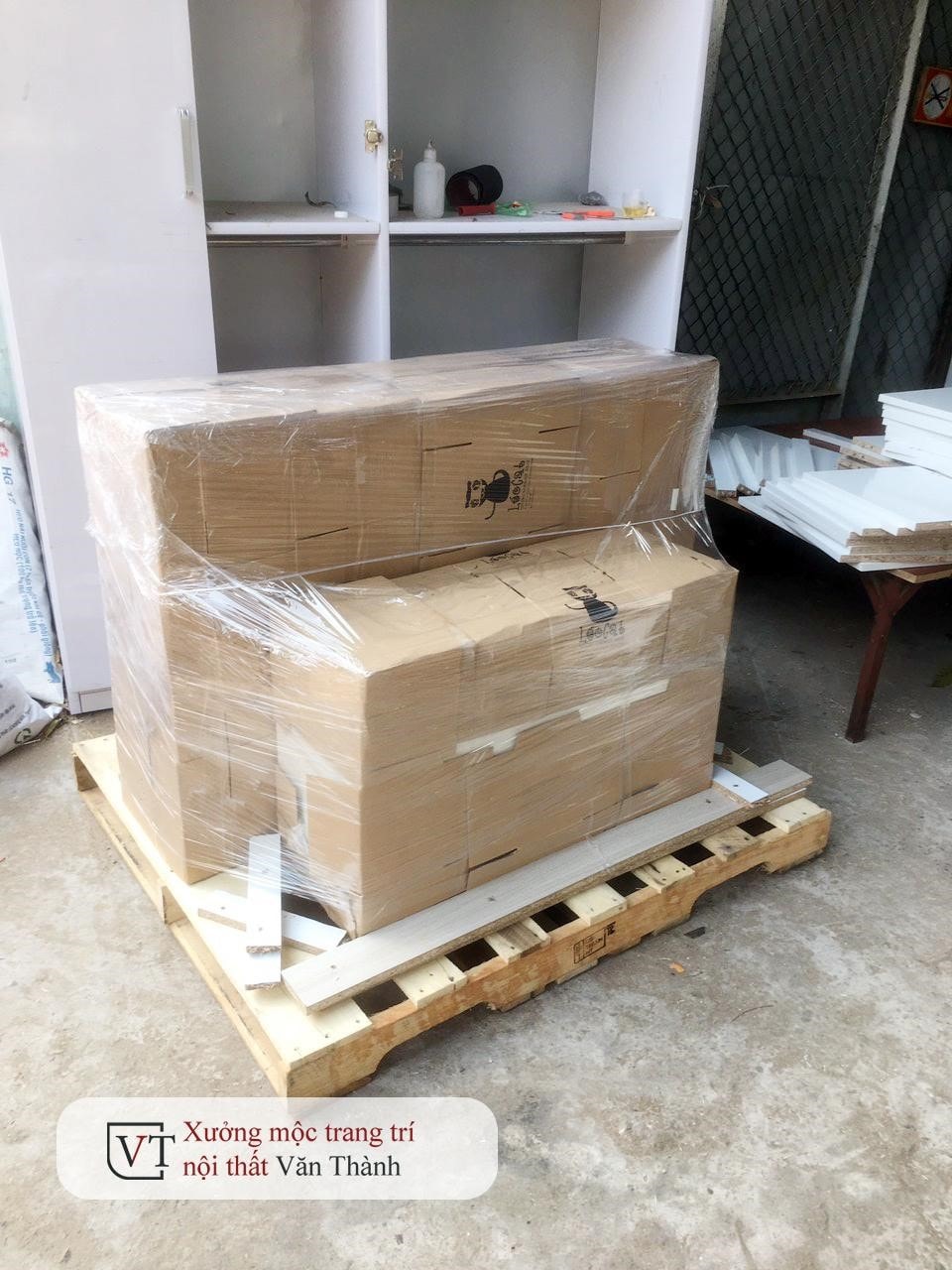 Khách hàng tại các tỉnh cũng dễ dàng đặt hàng tủ giày thông minh Văn Thành