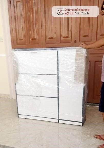 Chị Lê Ngọc, Quận 2 ưng ý với sản phẩm tủ đựng giày thông minh Văn Thành