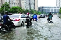 Xử lý địa hình thoát nước nhìn từ một con đường