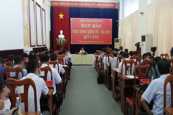 Qua 2 kỳ Họp báo những UBND tỉnh Khánh Hòa luôn 