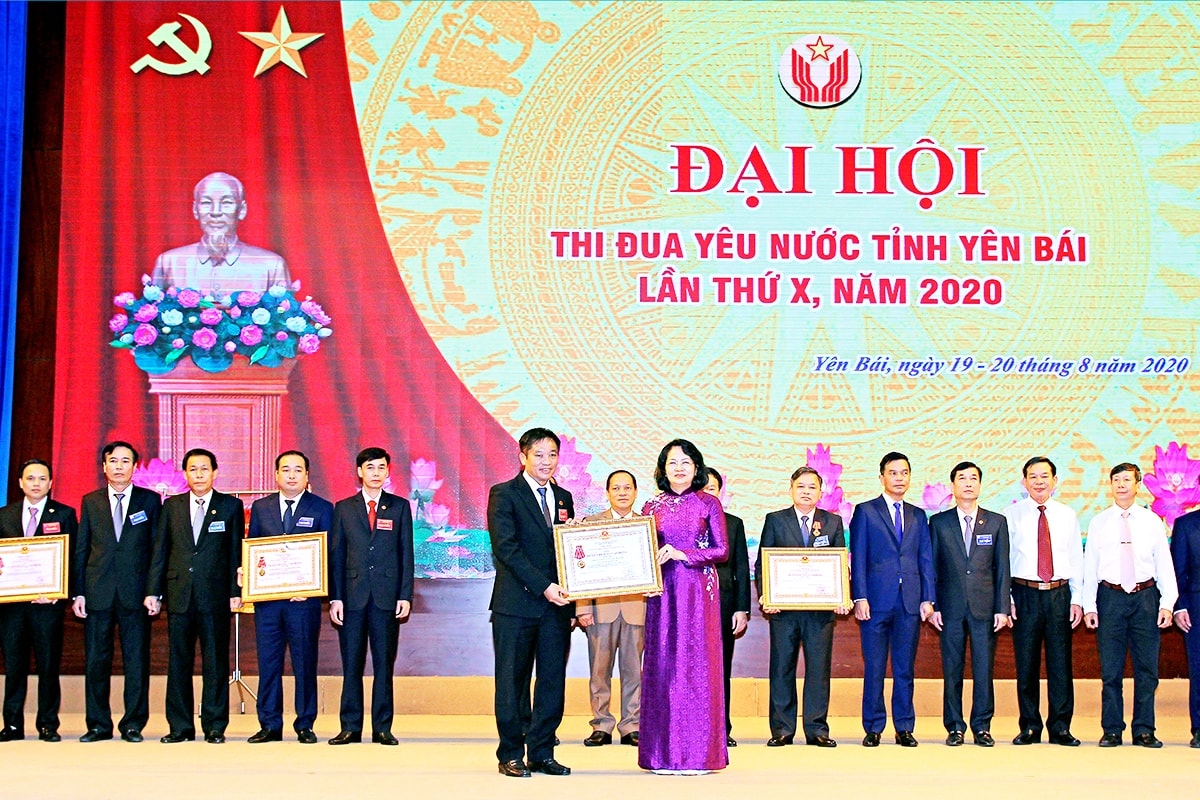 Huân chương lao động Hạng Nhì do Chủ tịch nước trao tặng: 2014 – 2018