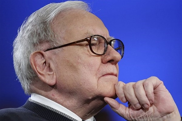 Warren Buffett chỉ trích mạnh mẽ ứng dụng giao dịch chứng khoán Robinhood