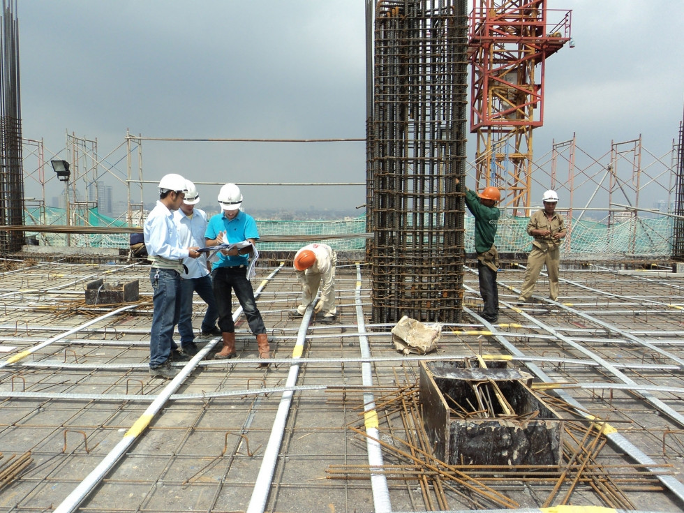 Bên cạnh thép xây dựng thì theo VACC các VLXD khác như xi măng, cát sỏi cũng tăng giá mạnh thời gian qua