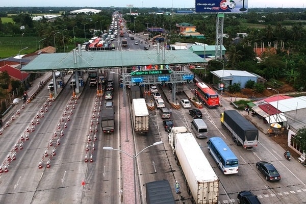 Trạm thu phí BOT Cai Lậy.