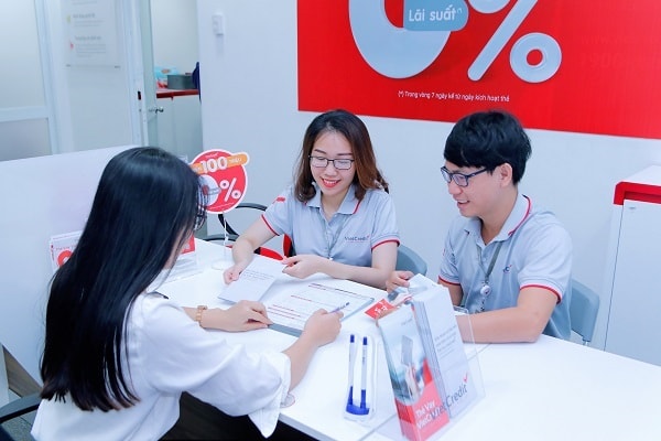 VietCredit được FiinRatings đánh giá xếp hạng tín nhiệm dài hạn nhà phát hành ở mức BBB- với triển vọng Ổn định