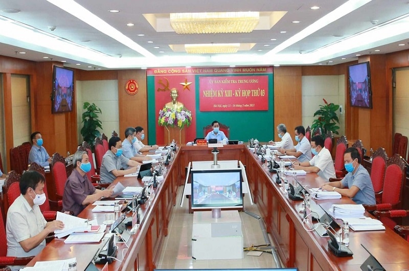 Kỳ họp thứ 3 của Ủy