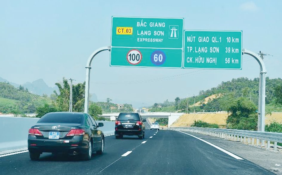 p/Dự án cao tốc Bắc Giang - Lạng Sơn dài 64km, tổng mức đầu tư 12.189 tỷ đồng. Đây là dự án PPP cao tốc đầu tiên trong cả nước chuyển cơ quan Nhà nước có thẩm quyền từ Bộ GTVT về UBND tỉnh Lạng Sơn