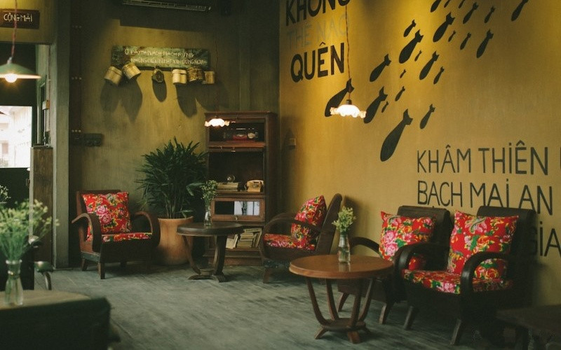 Không gian hoài niệm của Cộng Cafe.