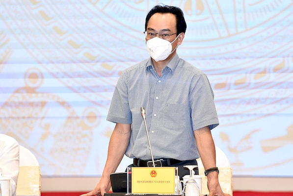 Thứ trưởng Bộ Giáo dục và Đào tạo Hoàng Minh Sơn 