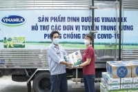 Vinamilk hỗ trợ 48.000 sản phẩm cho lực lượng tuyến đầu TP.HCM trong đợt chống dịch cao điểm