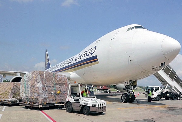 Việt Nam chưa có hãng hàng không chở hàng hóa chuyên biệt, 88% thị phần đang nằm trong tay các hãng máy bay cargo quốc tế. 