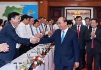 Chính quyền phải gần dân, trọng dân!