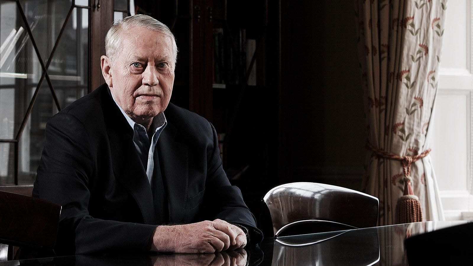 Chuck Feeney luôn tâm niệm một điều: 