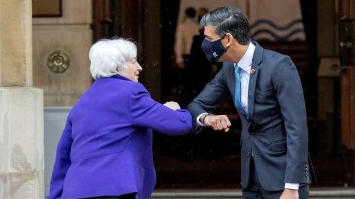 Thủ tướng Anh Rishi Sunak chào đón Bộ trưởng Tài chính Mỹ Janet Yellen tham dự cuộc họp G7. Ảnh: FT.