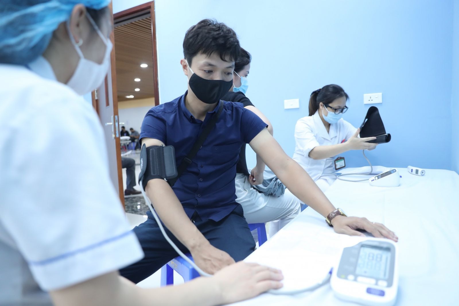 là trường hợp tử vong do xuất huyết não, không liên quan đến vaccine. (Ảnh minh họa)