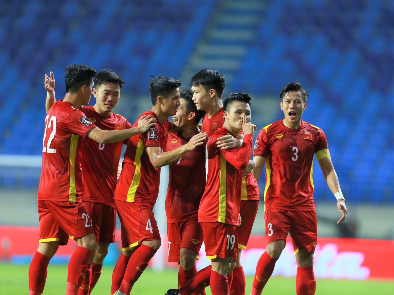 Đội tuyển bóng đá Việt Nam đã có chiến thắng giòn giã với tỷ số 4-0 trước Indonesia