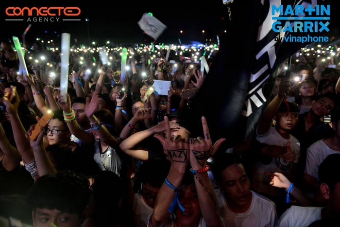 Khán giả trẻ “bùng cháy” cùng DJ Martin Garrix. Với 