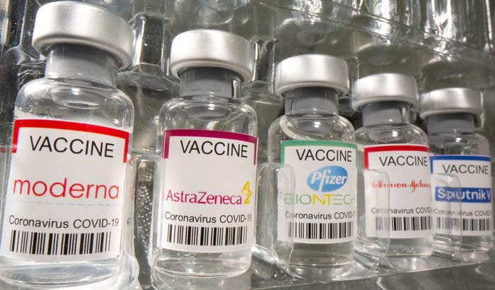 Việt Nam đã phê duyệt có điều kiện 4 loại vaccine Covid-19. Ảnh: Reuters.