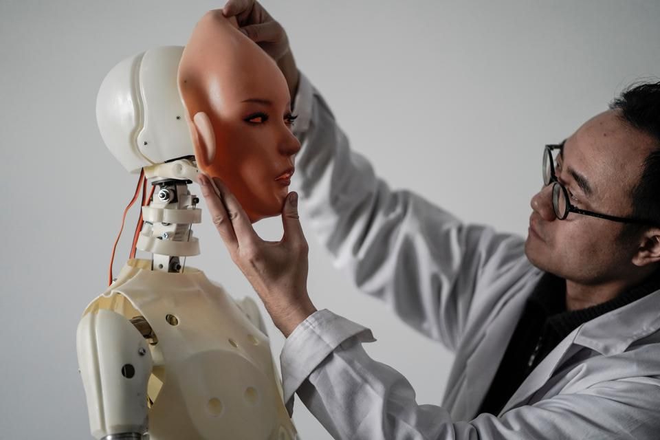 Công nghệ SexTech chính thức được phép xuất hiện trên sàn triển lãm CES sau nhiều năm bị trục xuất. Ảnh AFP