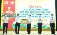 TIN NÓNG CHÍNH PHỦ: Tặng Bằng khen 5 tập thể, cá nhân phòng, chống COVID-19