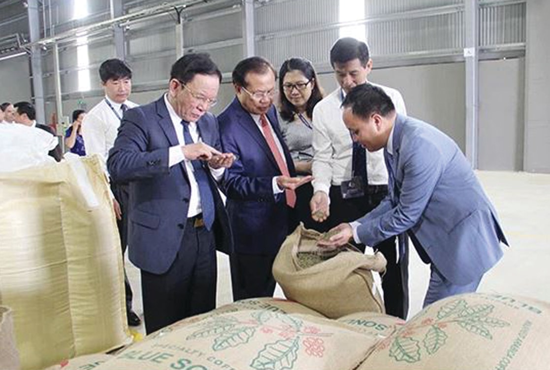  Công ty Phúc Sinh có trụ sở tại TP HCM đã tiên phong đầu tư nhà máy sản xuất cà phê Arabica ởp/Sơn La. 