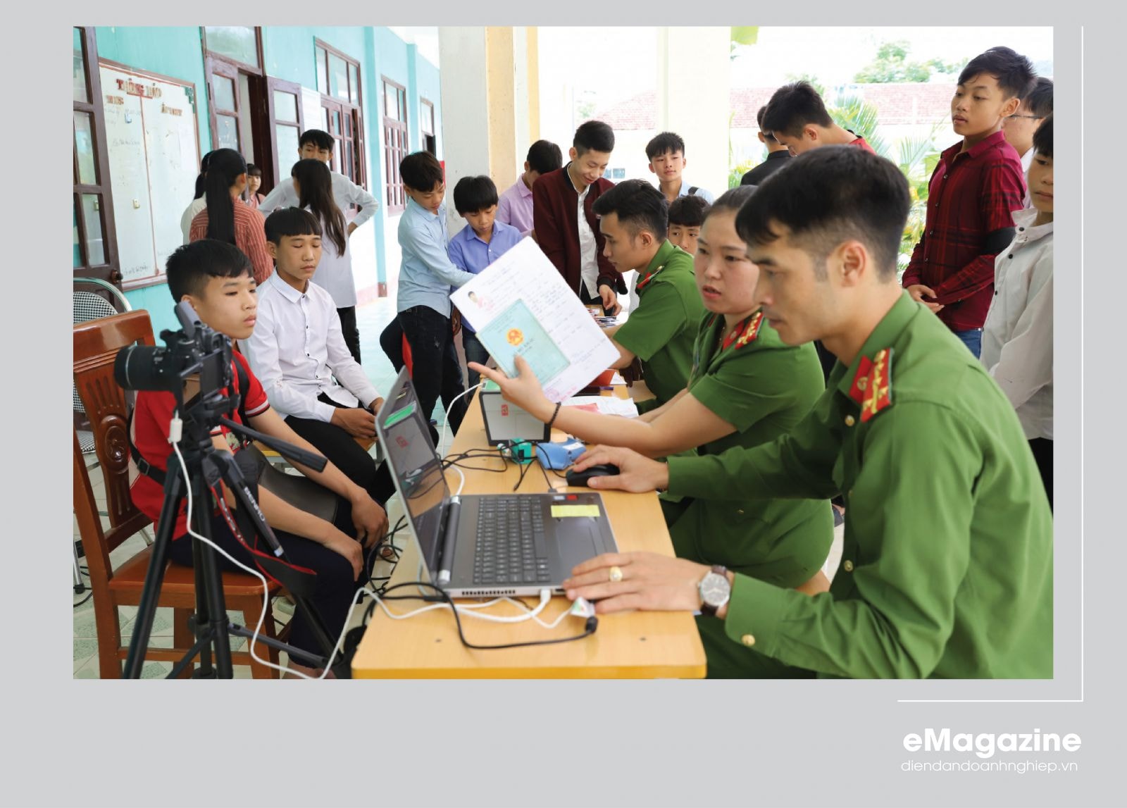 Bộ Công an đang xây dựng hệ thống dữ liệu chuẩn hóa, số hóa và lưu trữ quản lý bằng cơ sở hạ tầng thông tin dùng chung cho các bộ, ngành, địa phương để phục vụ quản lý nhà nước và giao dịch của cơ quan, tổ chức, cá nhân.