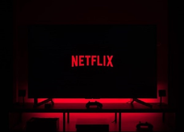 công ty Netflix bị phát hiện cung cấp phim, chương trình truyền hình có nội dung vi phạm chủ quyền lãnh thổ Việt Nam khi cung cấp dịch vụ đến người sử dụng tại Việt Nam.