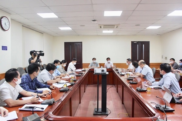 Bộ trưởng Bộ Công Thương Nguyễn Hồng Diên đã triệu tập cuộc họp khẩn.