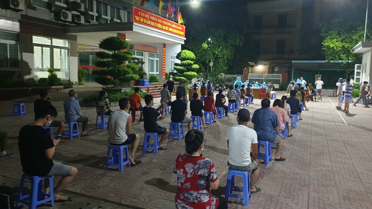 Dịch COVID-19 bùng phát cũng đã khiến không ít người dân, doanh nghiệp gặp nhiều khó khăn, bế tắc