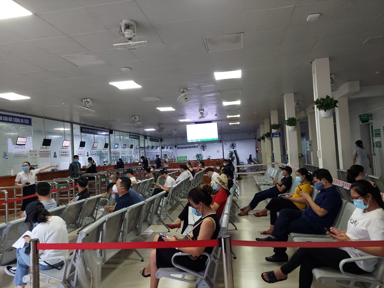 Nghệ An cũng sẽ tiến hành các giải pháp đồng bộ nhằm cách ly những trường hợp đến, đi từ vùng dịch trở về địa phương